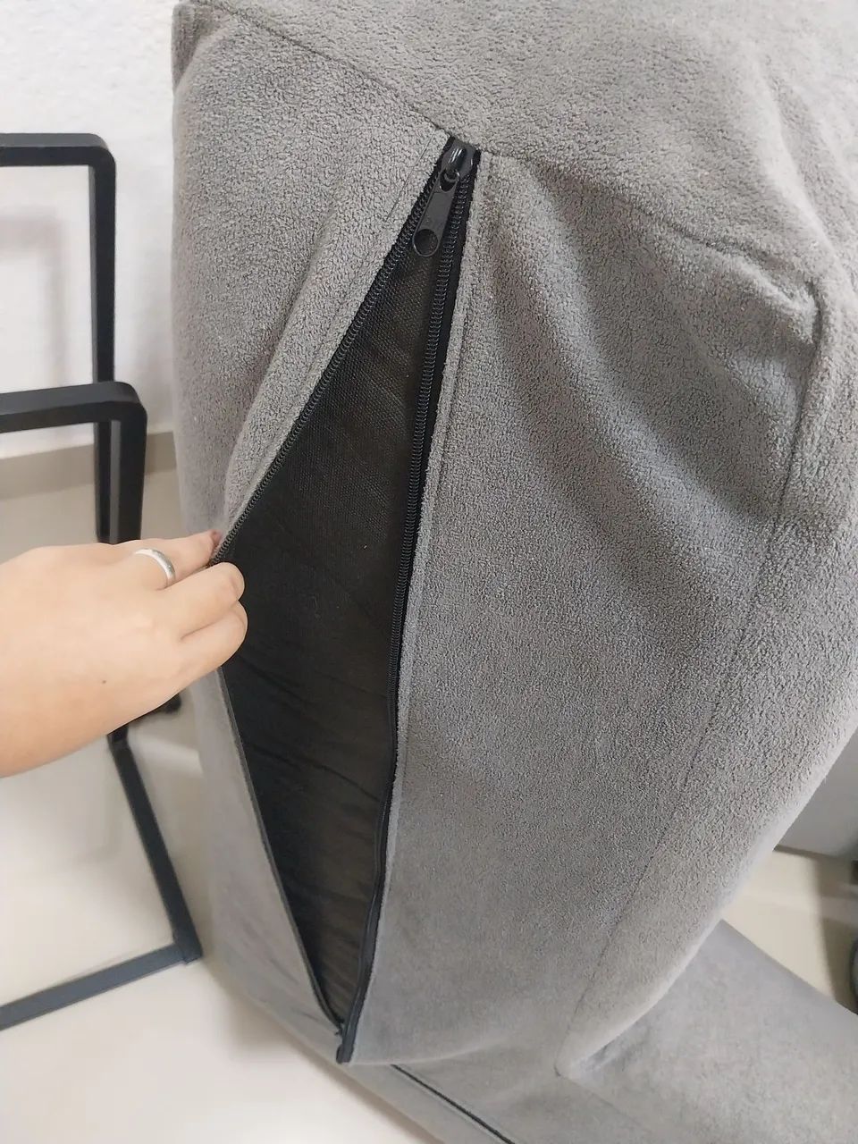 Sofá Moderno Premium - Conforto, Estilo e Praticidade!  - Foto 4