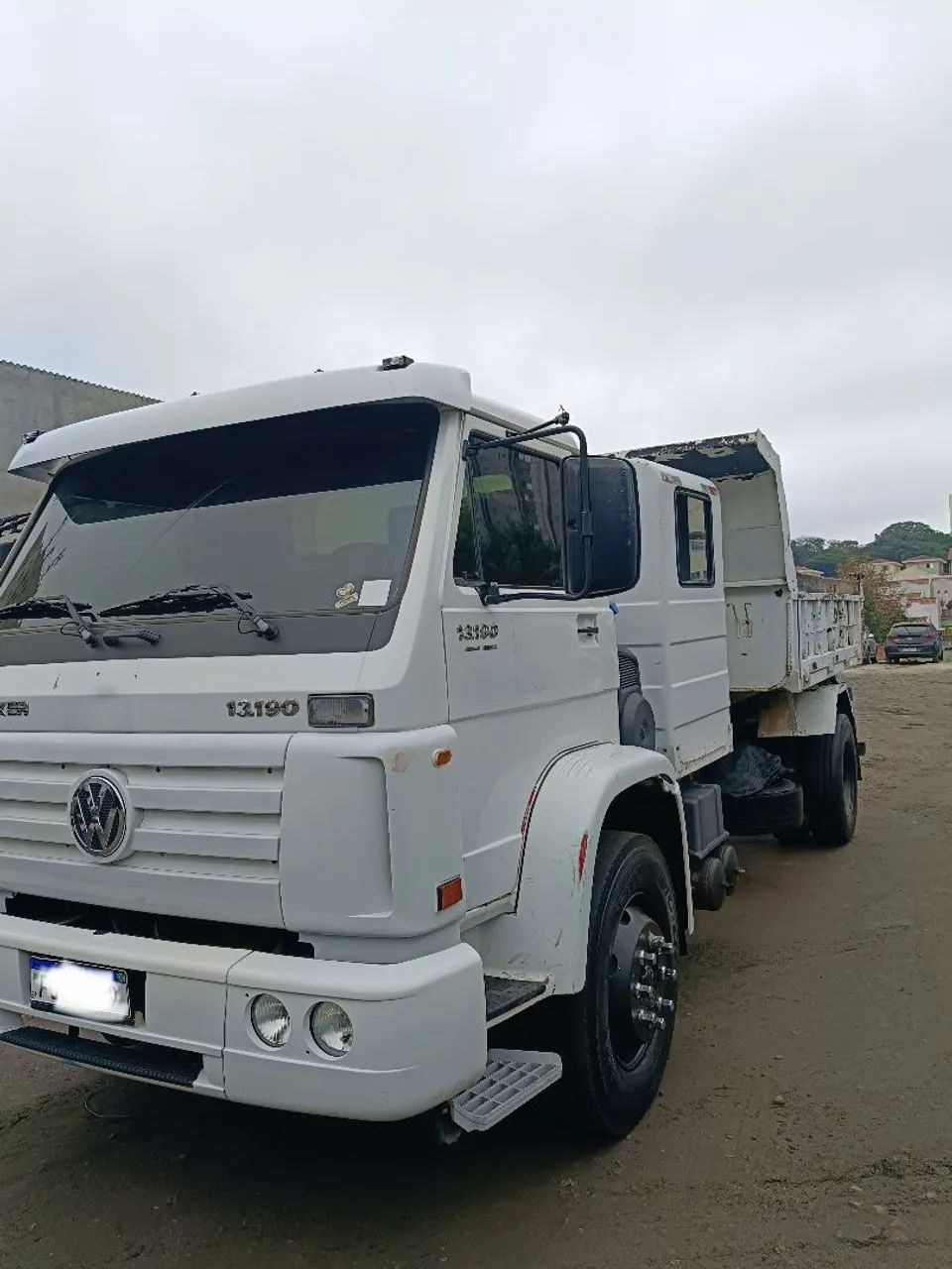 VW 13190 toco caçamba basculante 
