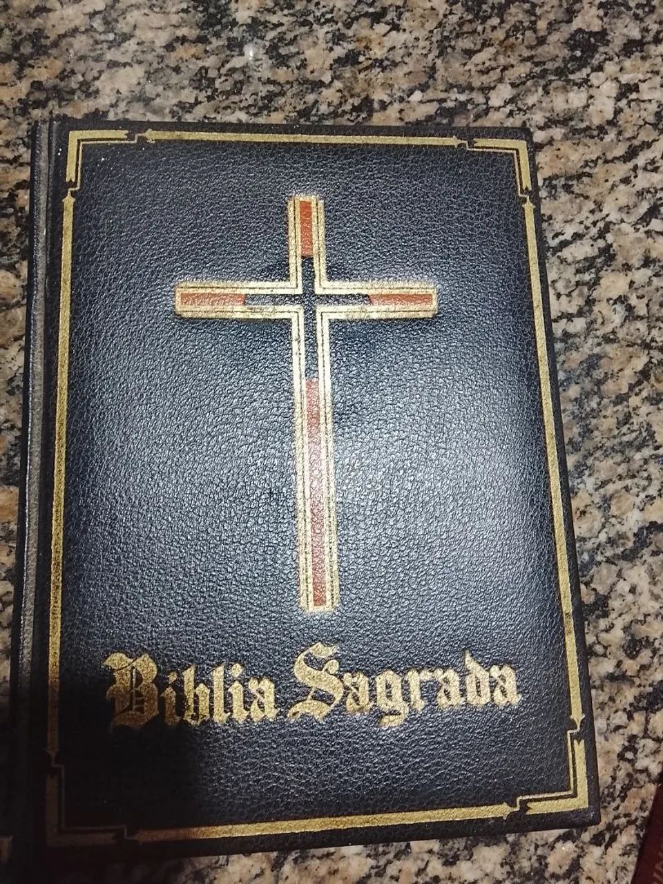 Bíblia antiga e lecionário  - Foto 3