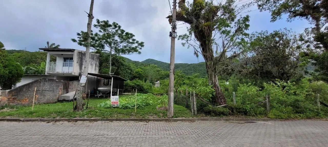 TERRENO À VENDA NA ENSEADA DO BRITO  PALHOÇA/SC