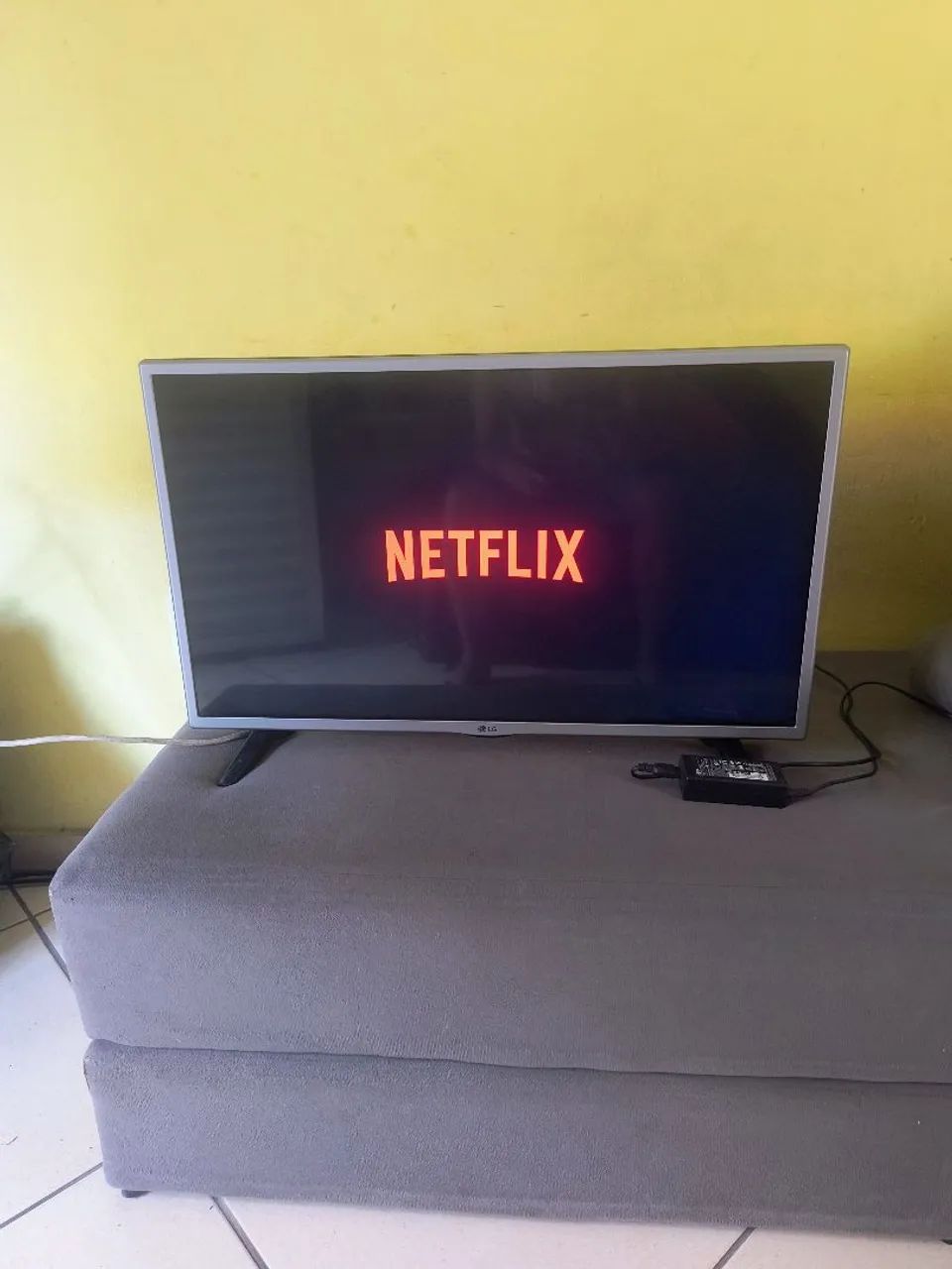 Tv LG de 32 polegadas smart Semenova  - Foto 3