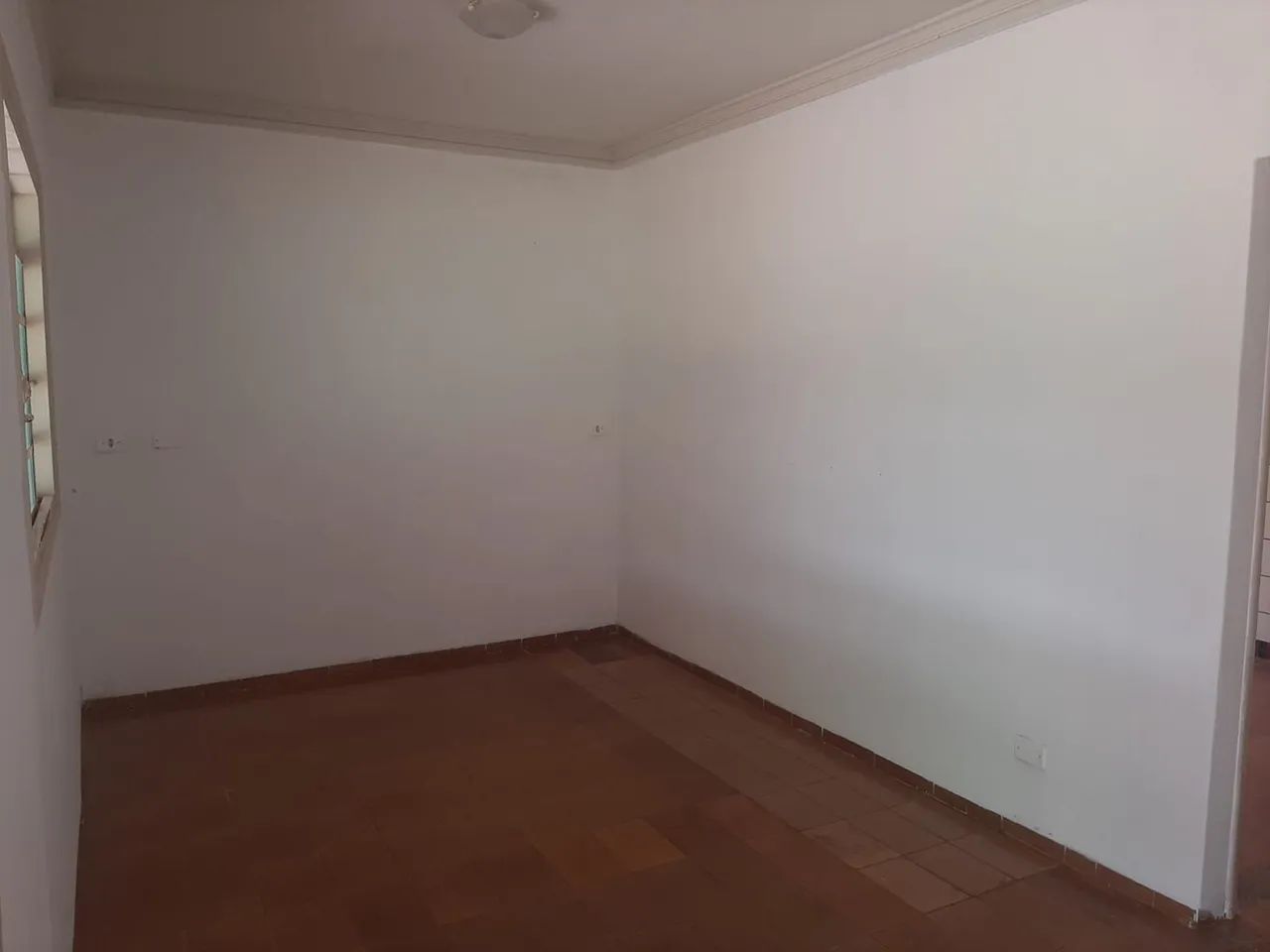 ALUGO CASA p/ Residência e/ou Escritório  - Foto 5