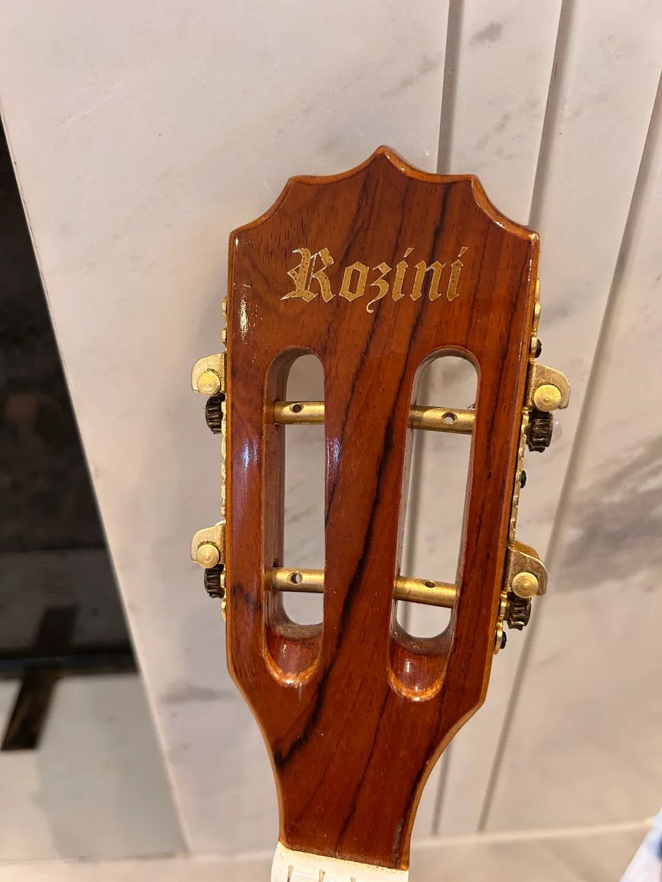 Cavaquinho Rozini Clássico - Instrumentos musicais - Mossunguê