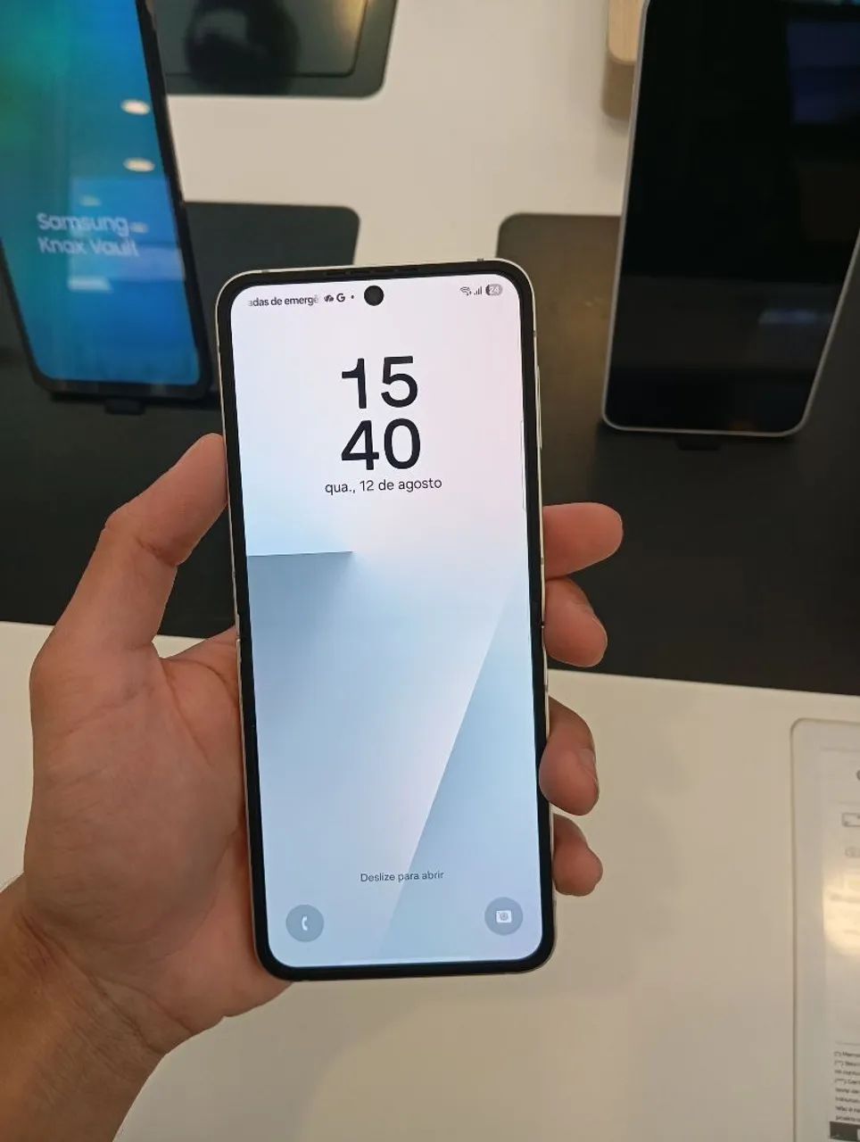 GALAXY Z FLIP 7 FE - Foto 3