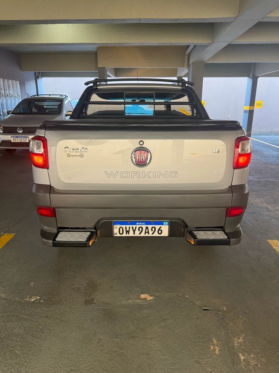 Fiat Strada Working Celeb.1.4 Fire Flex 8V CD 2014 - Foto 2