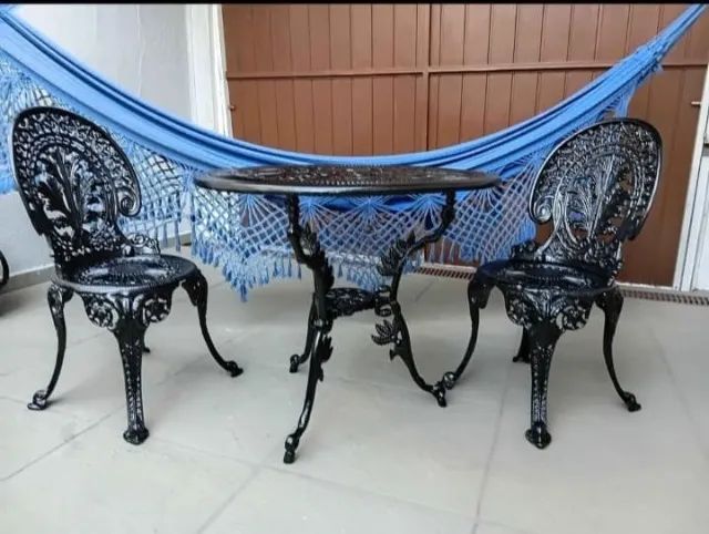 Mesa com duas cadeiras em aluminio fundido Conjunto para jardim  - Foto 2