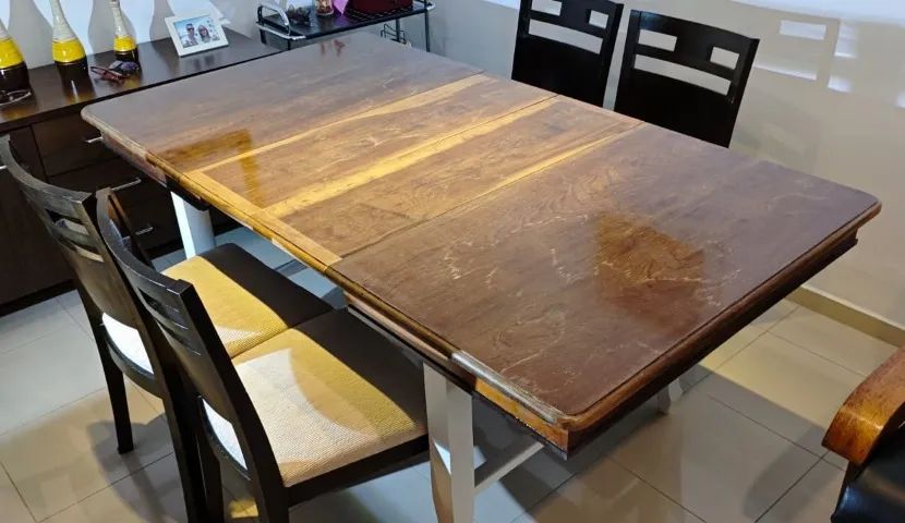 Mesa de Jantar 8 lugares com 4 cadeiras em Madeira Maciça. - Foto 3