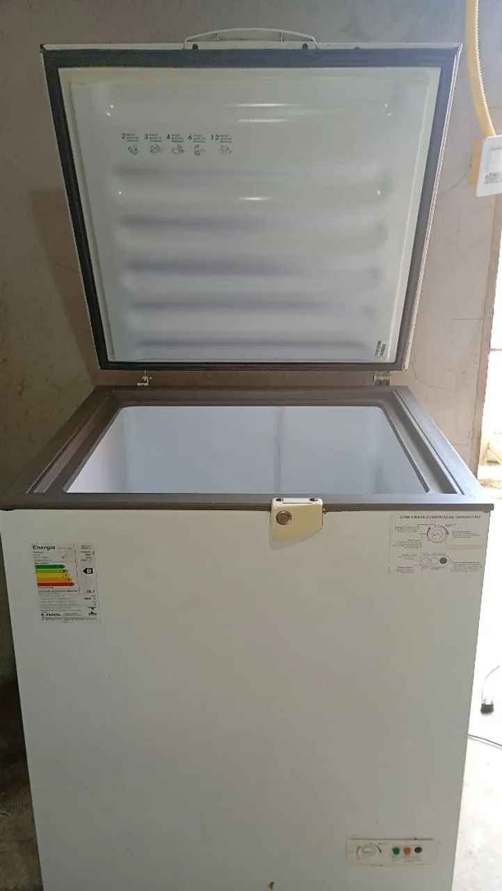 Vendo freezer 