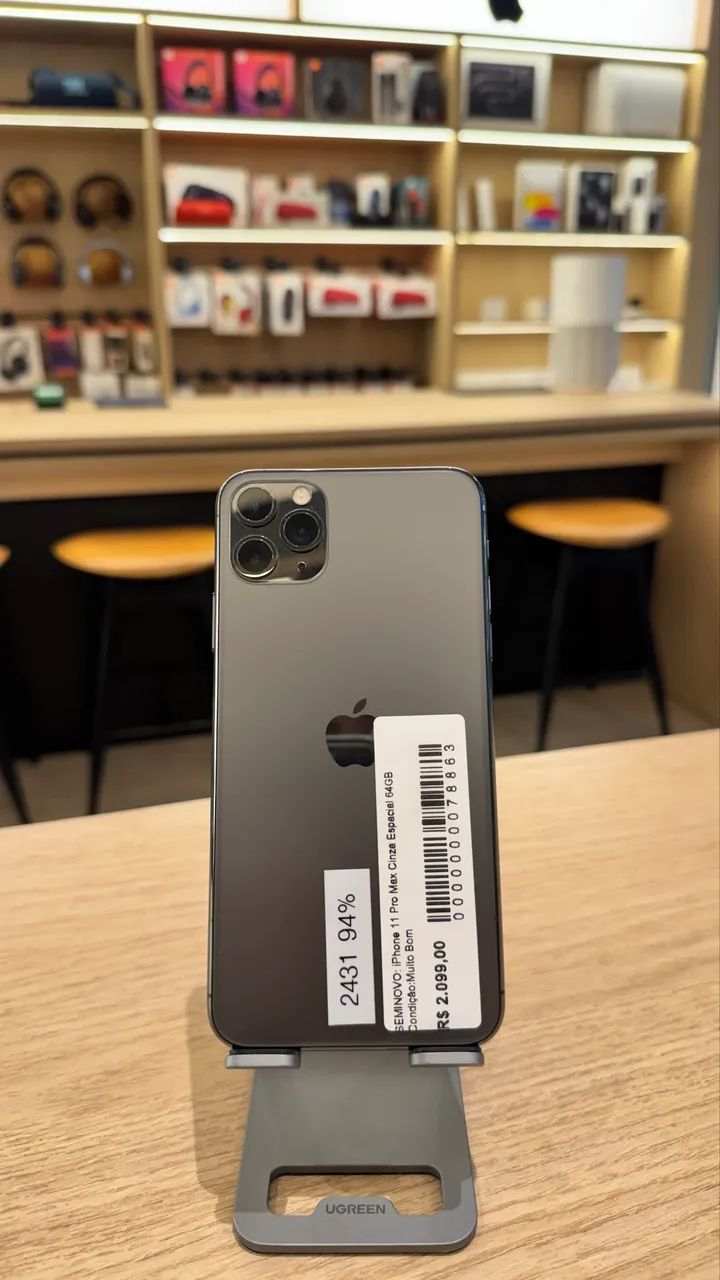 iPhone 11 Pro Max 64GB Preto - SEMINOVO 