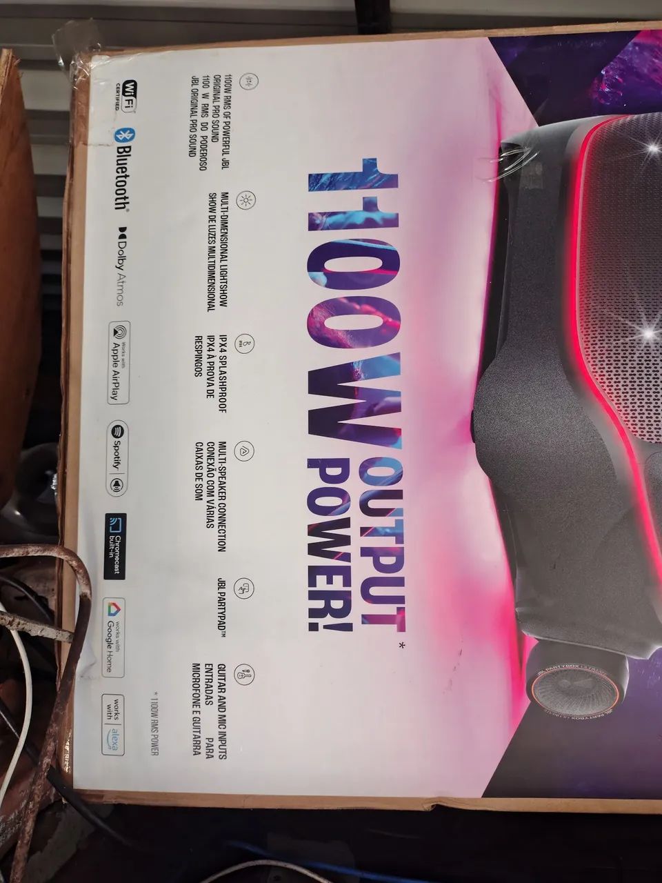 Vende-se uma caixa de som JBL