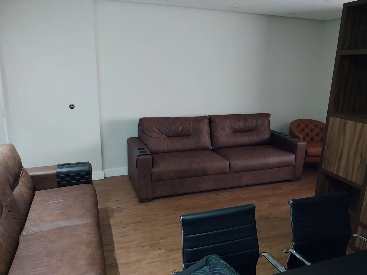 SOFA HERVAL COURISSIMO DE 2.40 metros - Foto 4