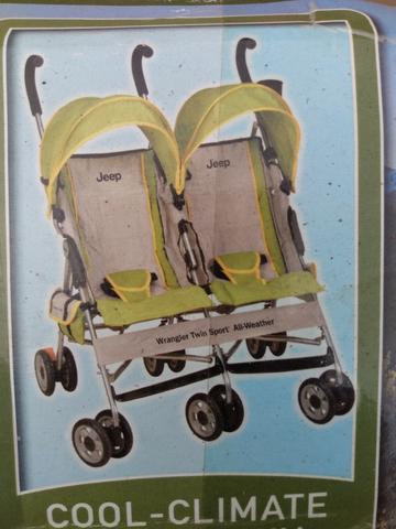 Carrinho bebe gêmeos importado novo