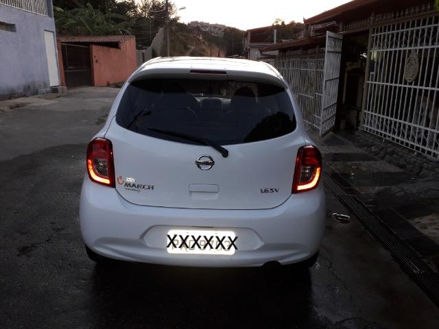 Nissan March SV 1.6, passo financiamento. Aceito pagar no meu nome