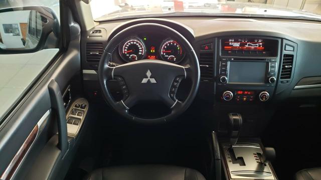 Pajero full hpe 3.2 4x4 diesel 5p aut - Foto 6