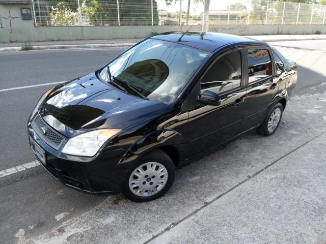 Fiesta Sedan Flex Completo Baixa KM Ideal UBER! Troco Financio