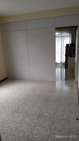 Aluga-se sala 27m2 para escritório. Localizado na Bela Vista-Ph