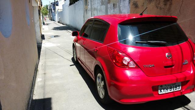 Nissan Tiida SL Automático teto solar - Foto 6