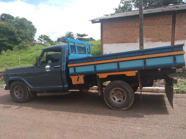 Vendo uma D10 carroceria estendida . conservada. não aceito trocas - Foto 5