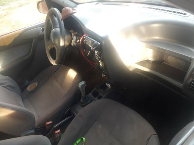 Parati 1.6