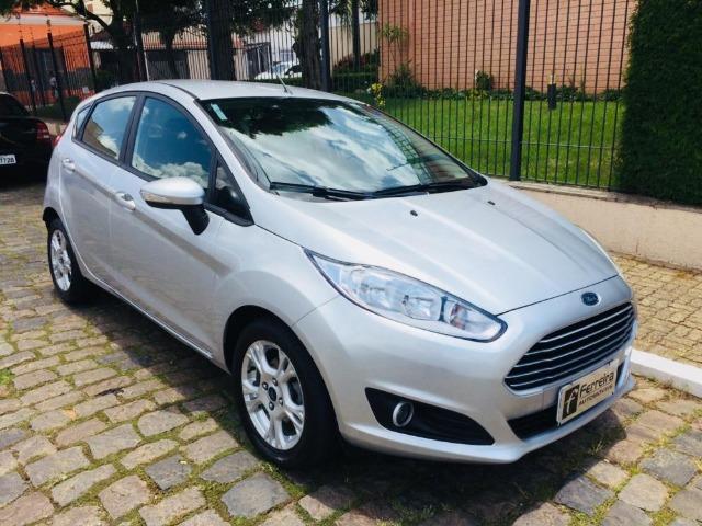Ford Fiesta SE completão