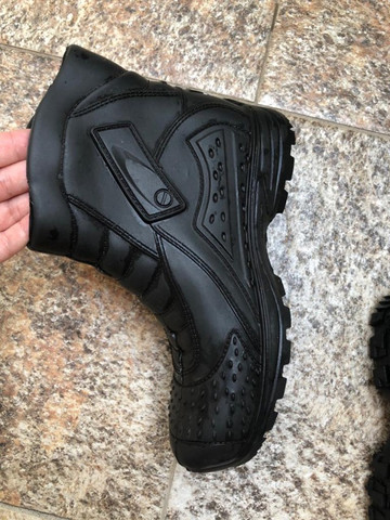 bota pantaneiro cano curto