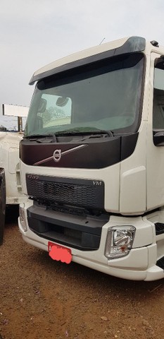 VOLVO VM 330 BITRUCK 2013