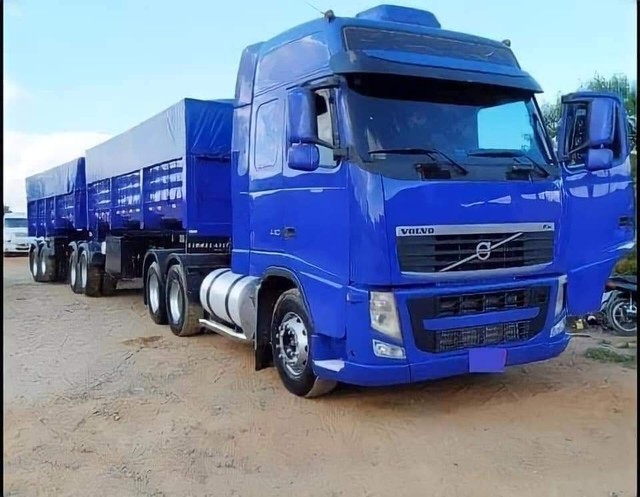 FH 440 6X4 2011 COM BICAÇAMBA