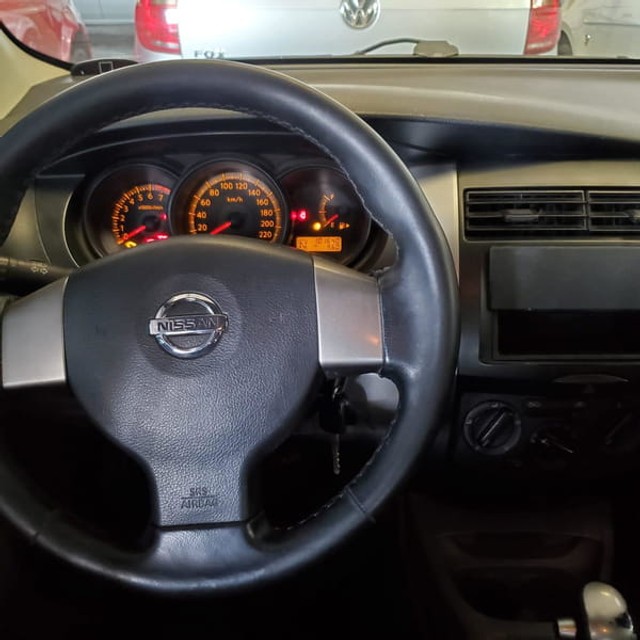 Nissan LIVINA 1.8 16V FLEX 4P - Foto 9
