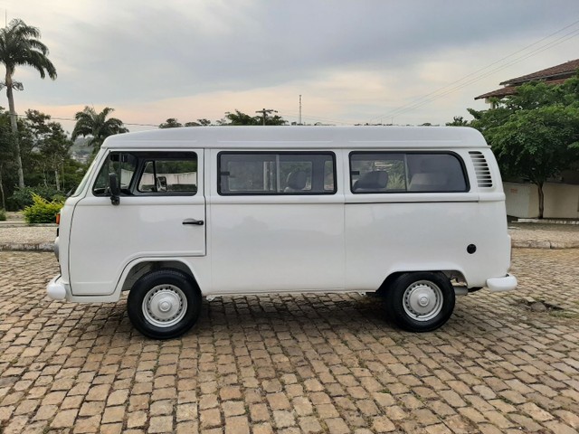 VW KOMBI 1.6 FLEX 2006