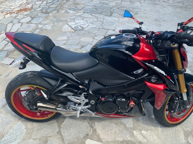 SUZUKI GSX-S 1000