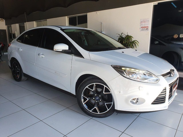 LINDO FOCUS SEDAM TITANIUM 2015 BRANCO TOP DE LINHA!!!