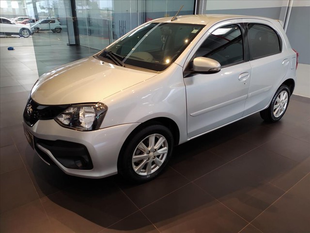 TOYOTA ETIOS 1.5 X PLUS 16V FLEX 4P AUTOMÁTICO