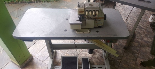 Overlque 5 fios industrial completa com mesa!