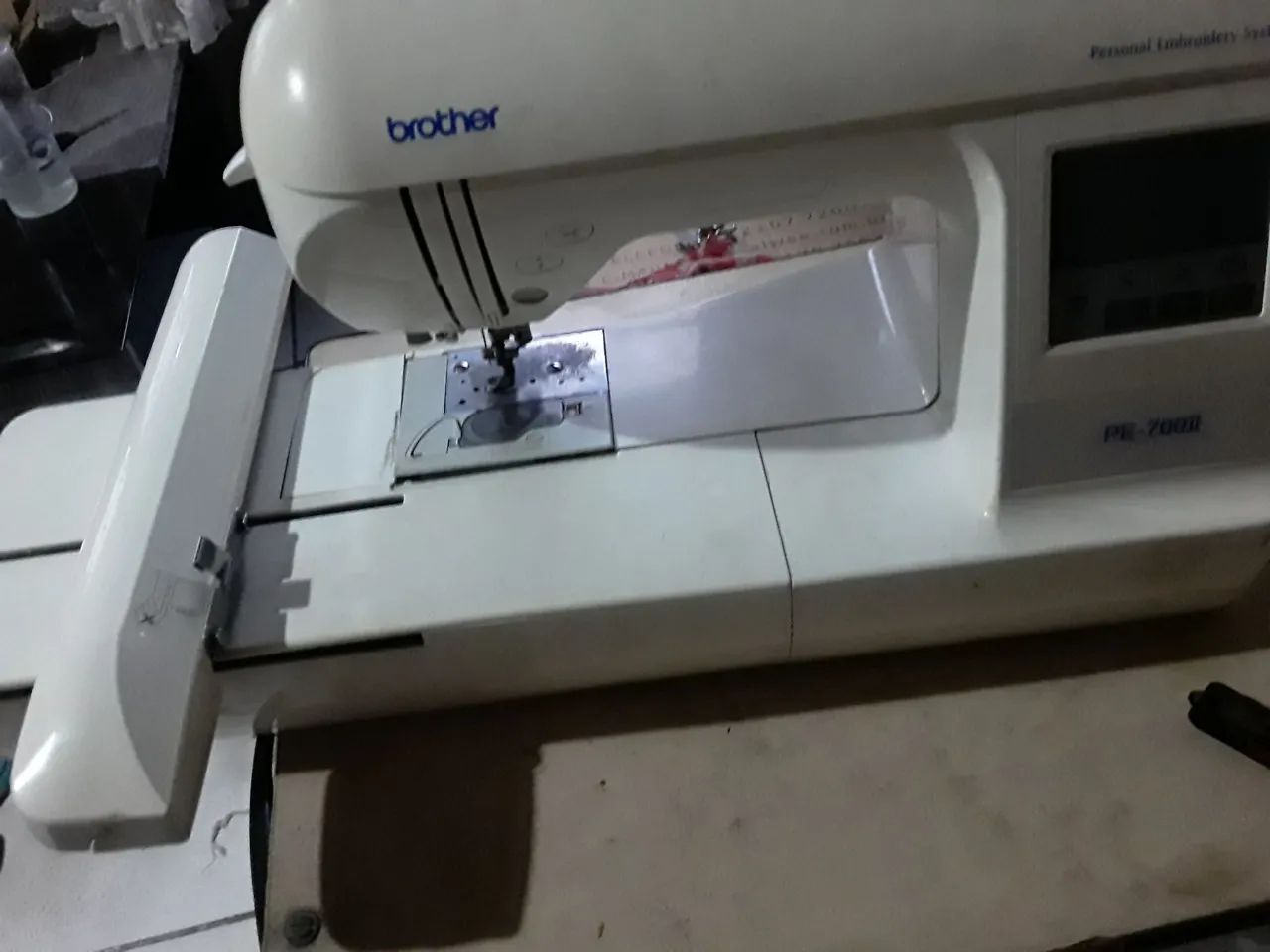 Máquina de Bordar Brother PE-700II - Foto 2