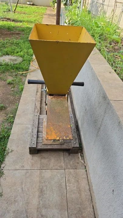 Prensa manual para fabricação de tijolo solo-cimento - Foto 2