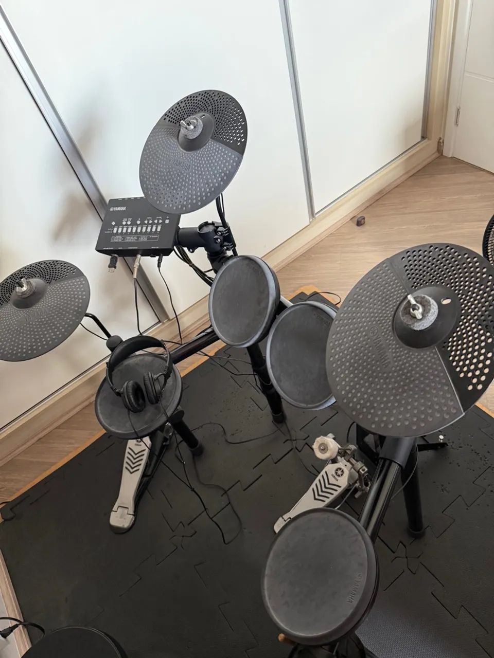 Bateria eletrônica Yamaha DTX432k completa + Brinde - Foto 2
