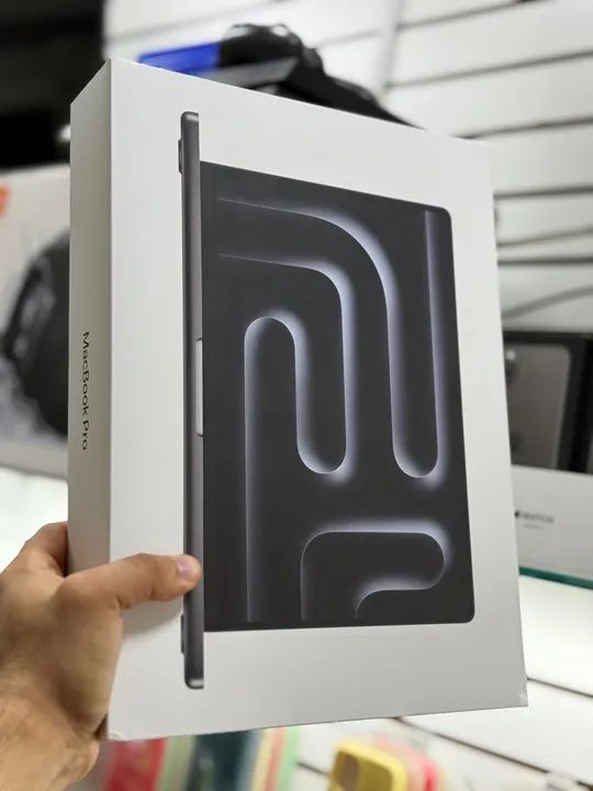 Macbook pro 14 polegadas chip m5 pro 24gb / 1tb novo lacrado LOJA FÍSICA ( 24 / 1 tb )