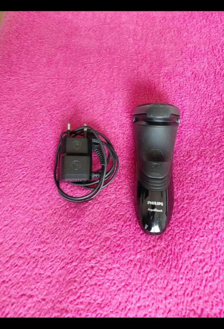 Barbeador Elétrico Philips AquaTouch