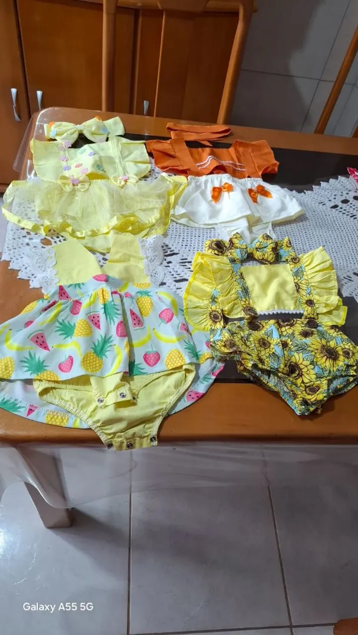 Romper sapatinhos e meias