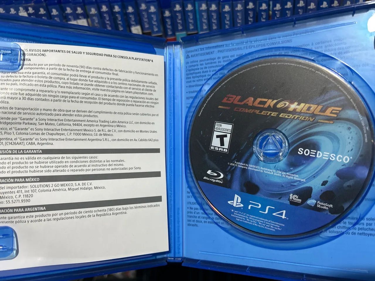Black Hole complete edition  PS4 - Foto 2