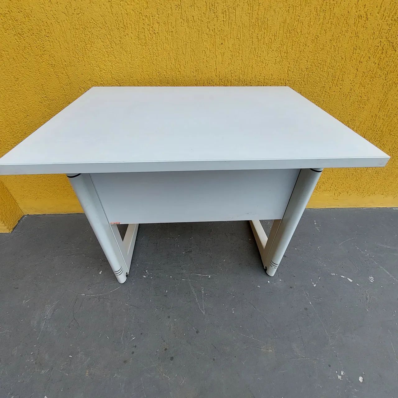Mesa de Escritório cinza 80x60cm - Foto 3