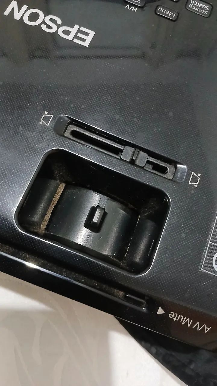 Projetor Epson Powerlite S18+ - Foto 4