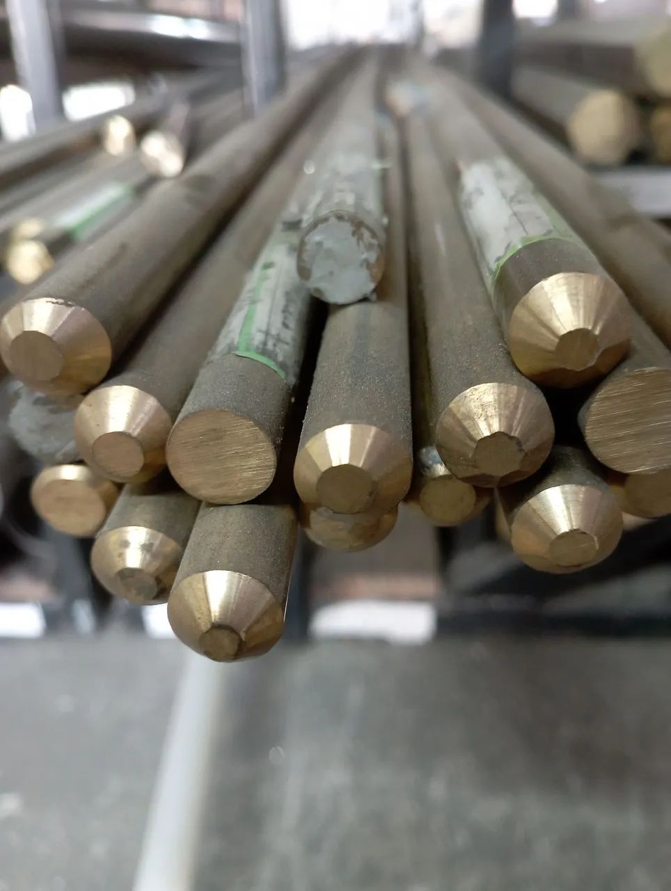 Vai comprar latão? Cote aqui primeiro 