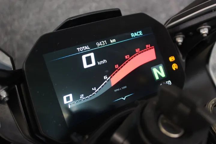 BMW S1000RR 2022 - Foto 3