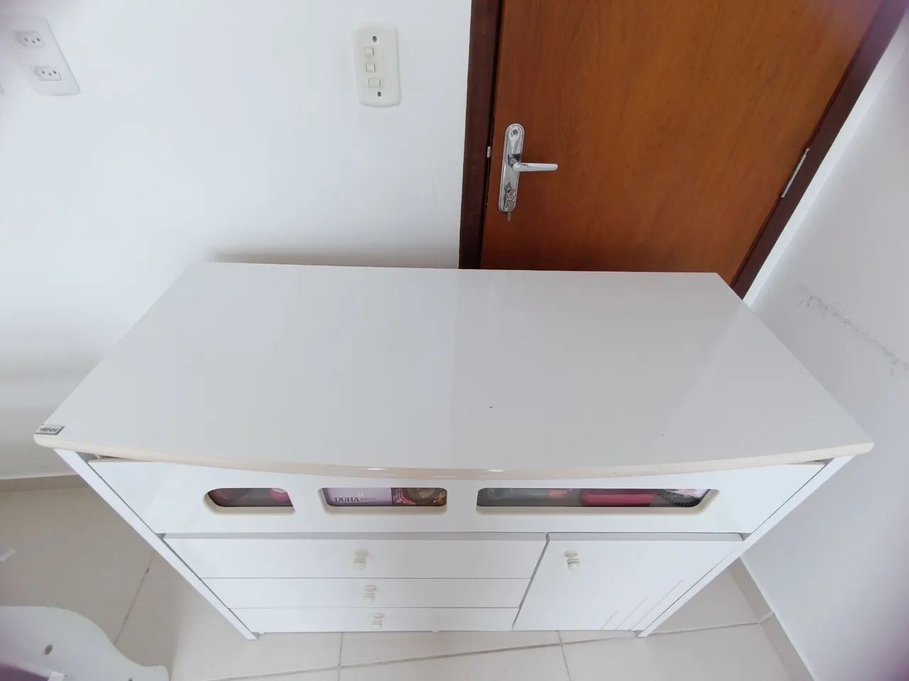 Cômoda branca 64849878139907121