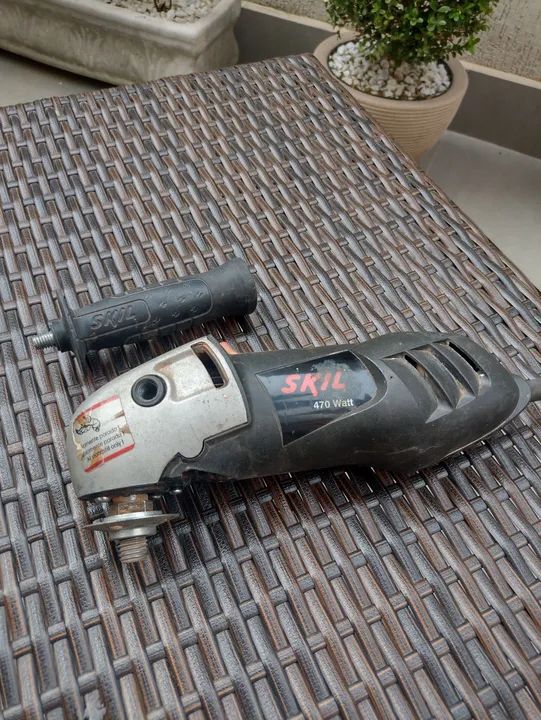 Politriz Rotativa Skil 470 W 220 volts para polir polimento 