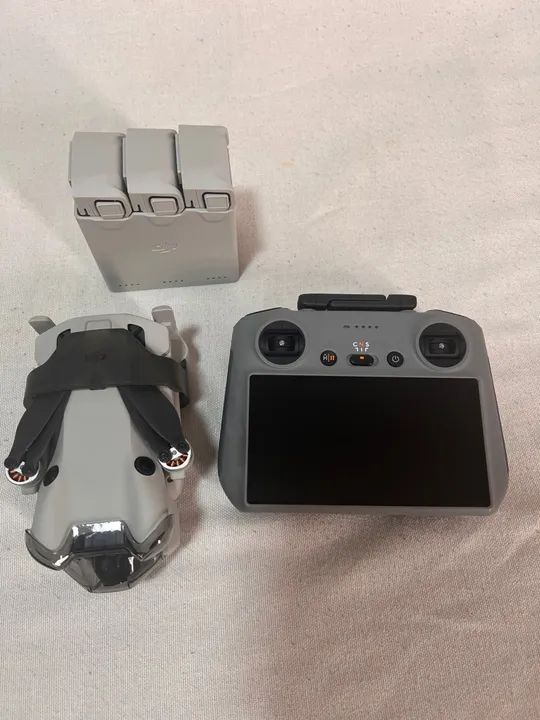 Drone DJI Mini 4 Pro Fly More combo  - Foto 2
