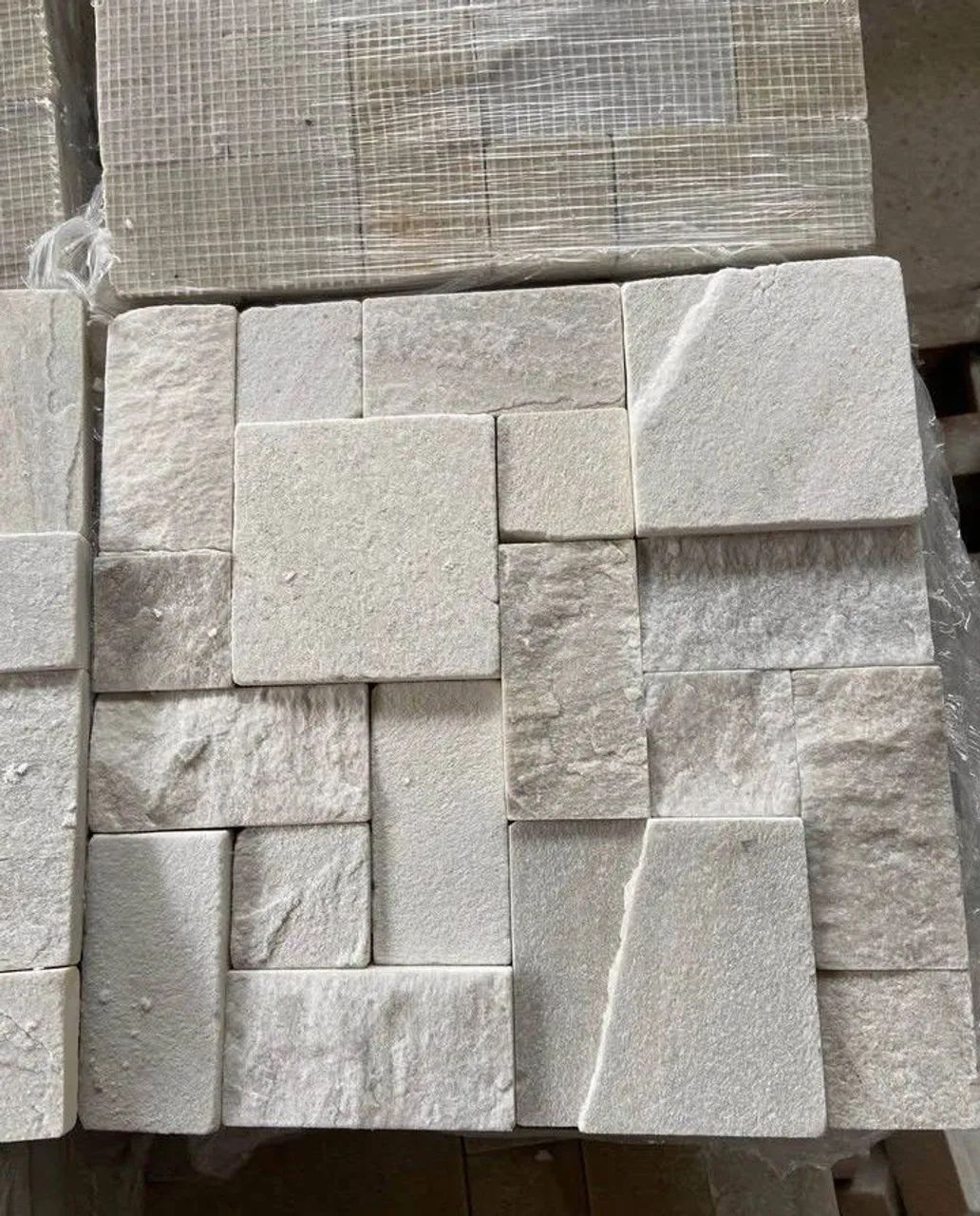 Revestimento de pedras, Plaquinhas São Tomé em mosaico 30x30