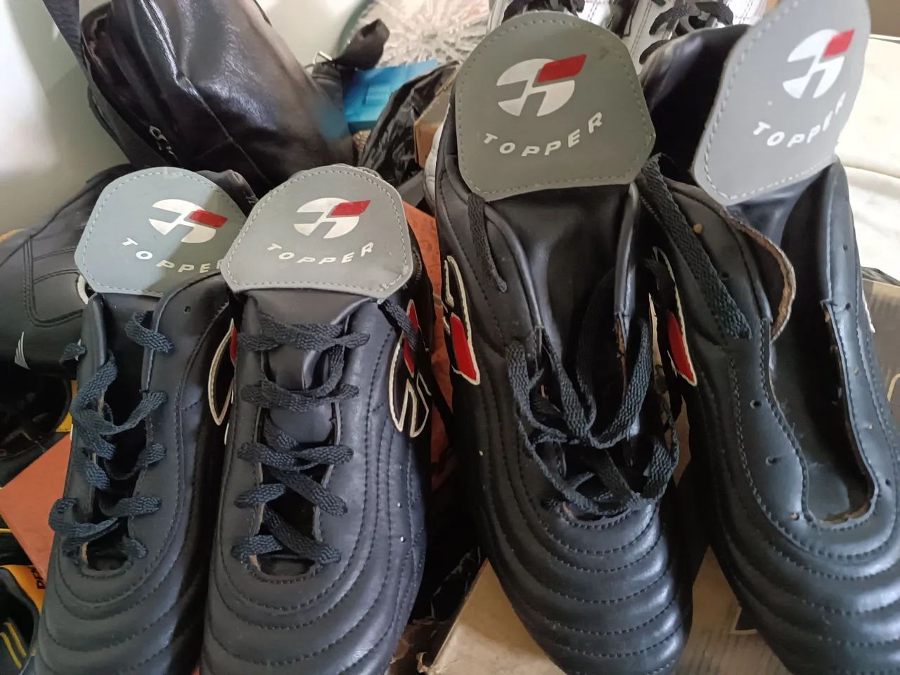 Chuteiras de Futebol - 4 pares  - Foto 6