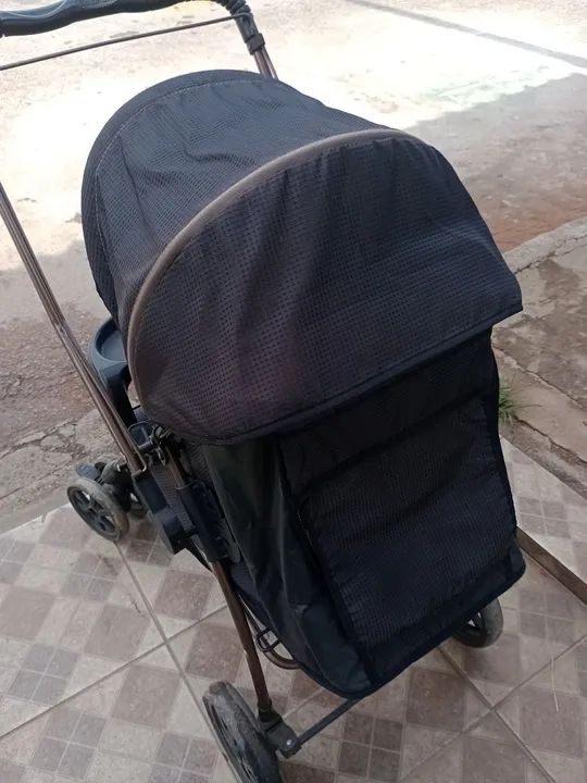 Carrinho de bebê Galzerano preto  - Foto 2